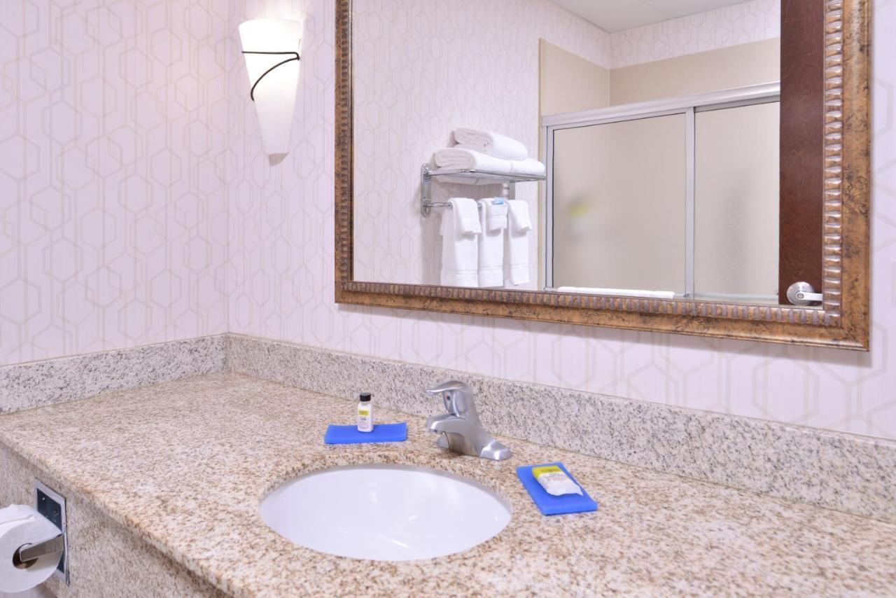 Holiday Inn Express & Suites Pittsburg By Ihg Экстерьер фото