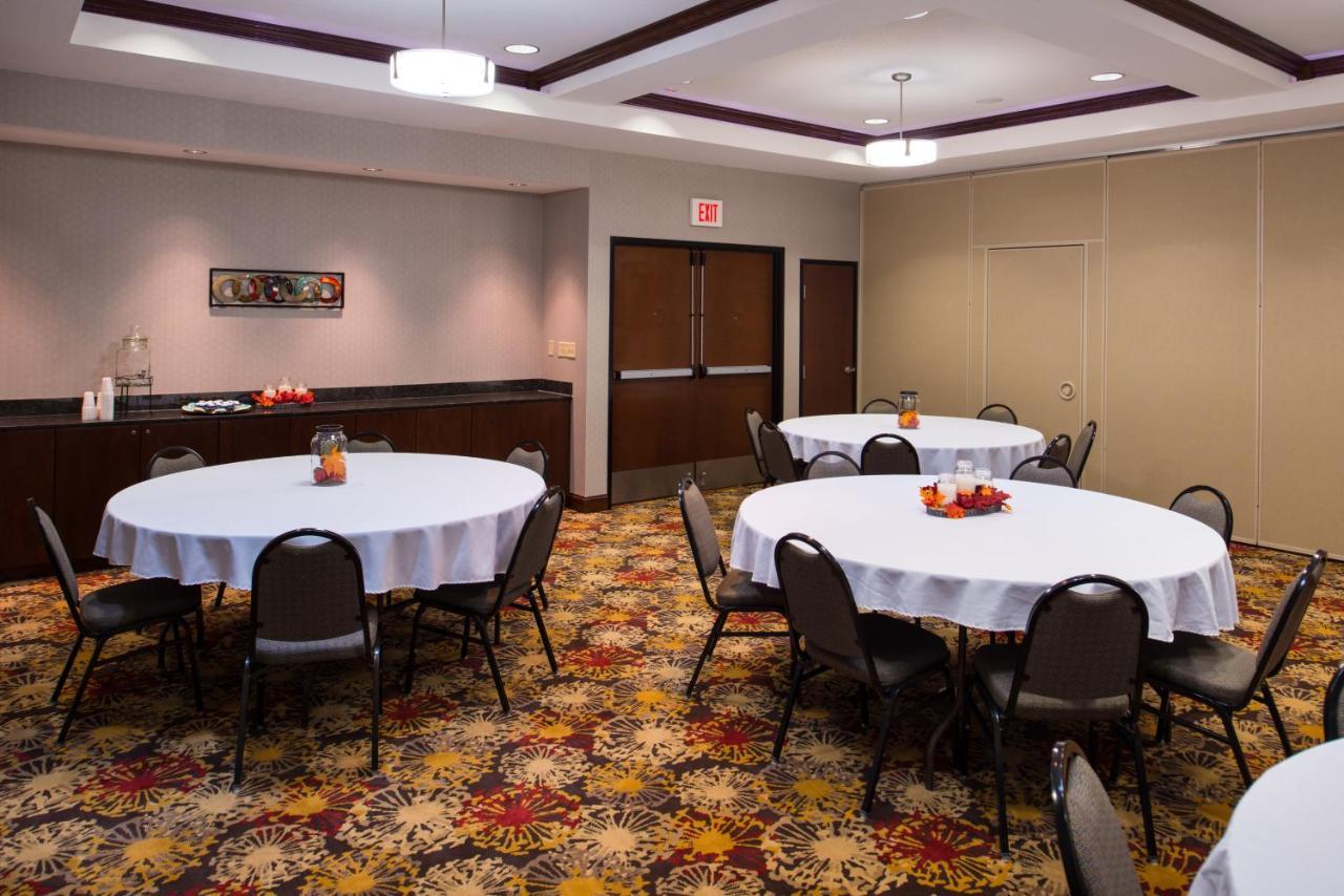 Holiday Inn Express & Suites Pittsburg By Ihg Экстерьер фото