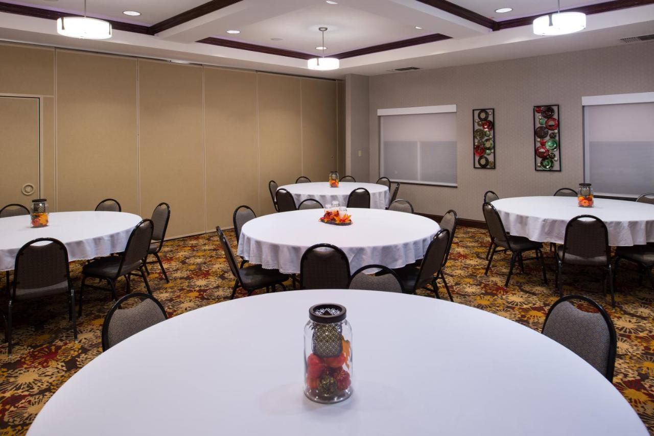 Holiday Inn Express & Suites Pittsburg By Ihg Экстерьер фото