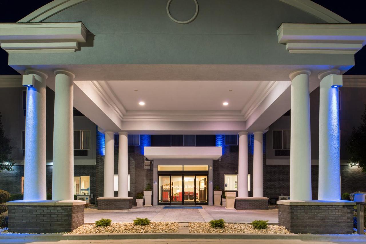 Holiday Inn Express & Suites Pittsburg By Ihg Экстерьер фото