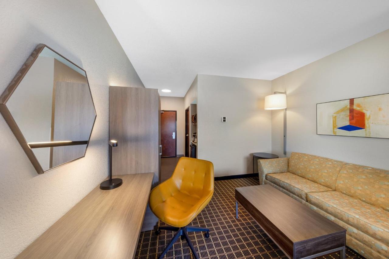 Holiday Inn Express & Suites Pittsburg By Ihg Экстерьер фото