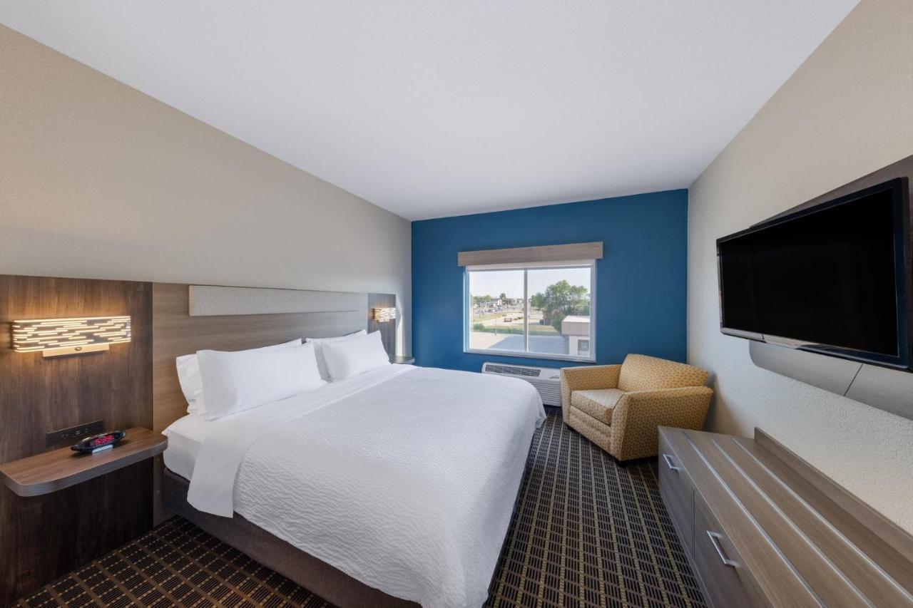 Holiday Inn Express & Suites Pittsburg By Ihg Экстерьер фото