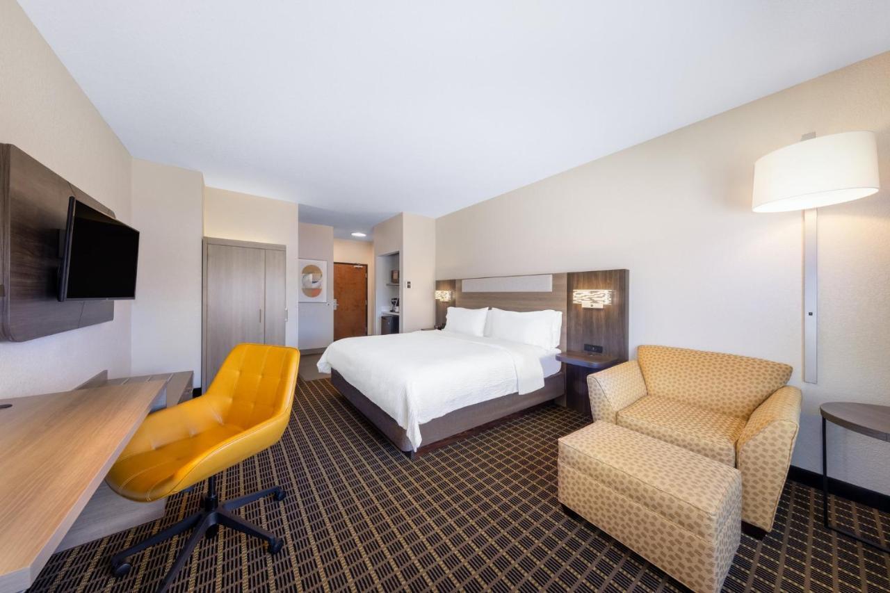 Holiday Inn Express & Suites Pittsburg By Ihg Экстерьер фото