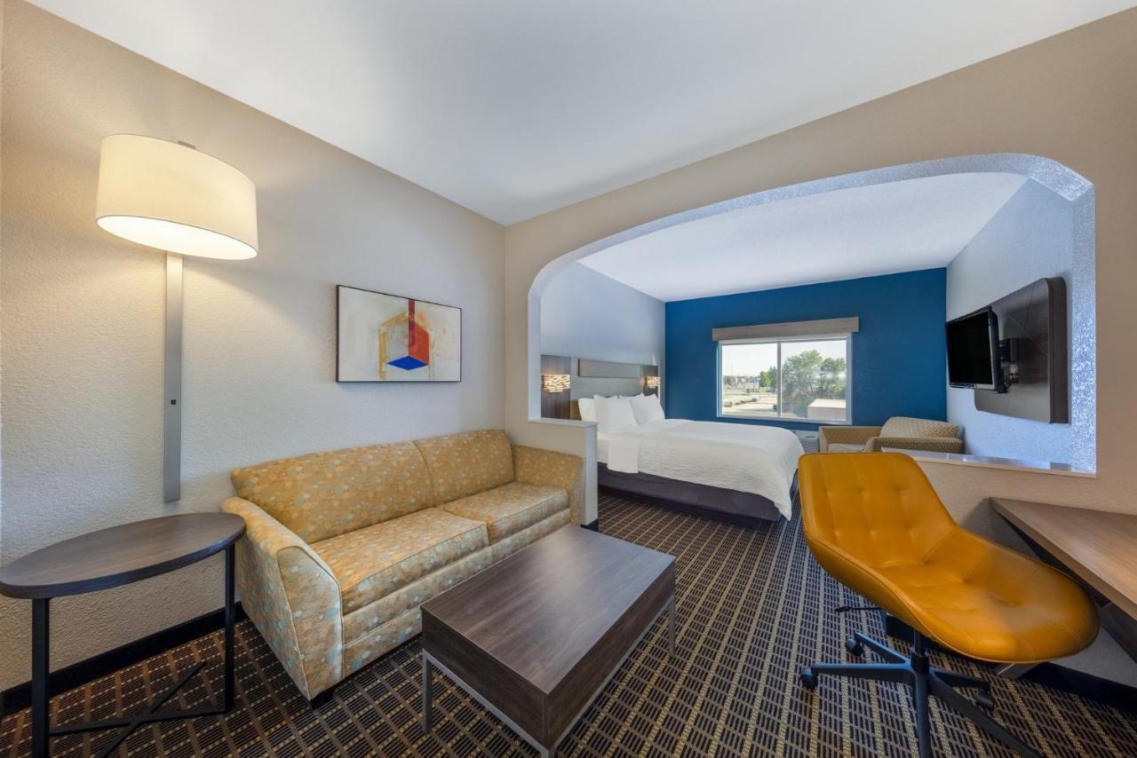 Holiday Inn Express & Suites Pittsburg By Ihg Экстерьер фото