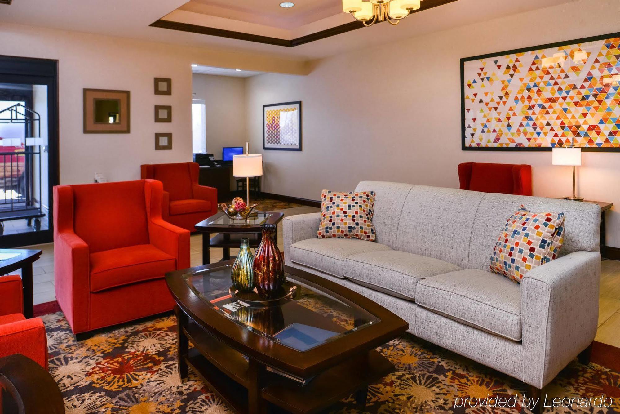 Holiday Inn Express & Suites Pittsburg By Ihg Экстерьер фото