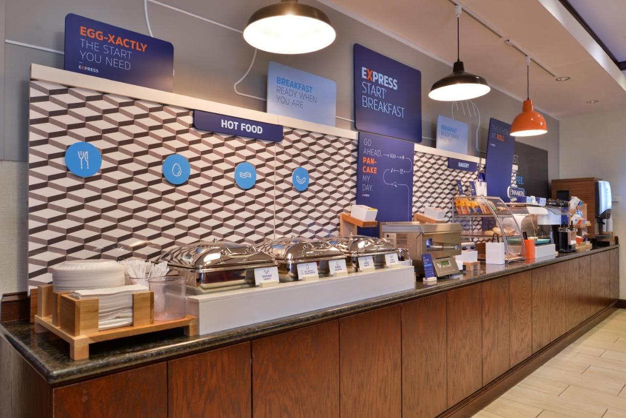Holiday Inn Express & Suites Pittsburg By Ihg Экстерьер фото