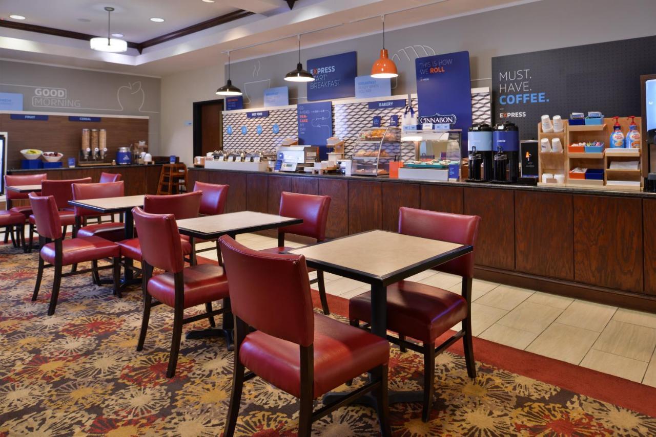 Holiday Inn Express & Suites Pittsburg By Ihg Экстерьер фото