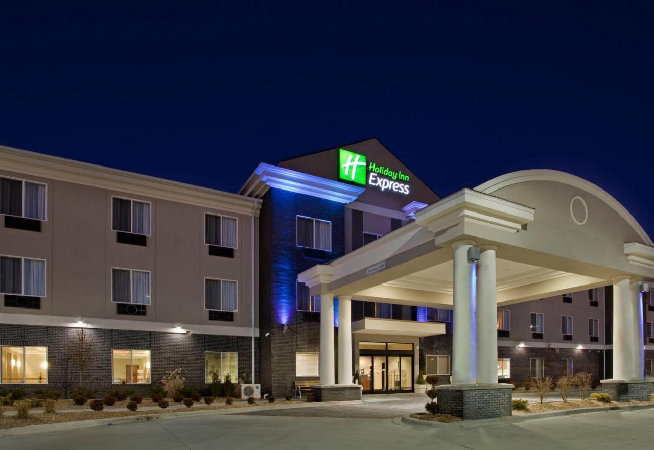 Holiday Inn Express & Suites Pittsburg By Ihg Экстерьер фото
