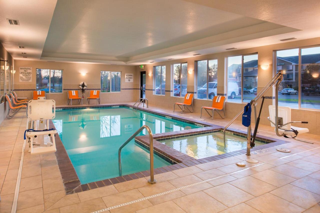 Holiday Inn Express & Suites Pittsburg By Ihg Экстерьер фото